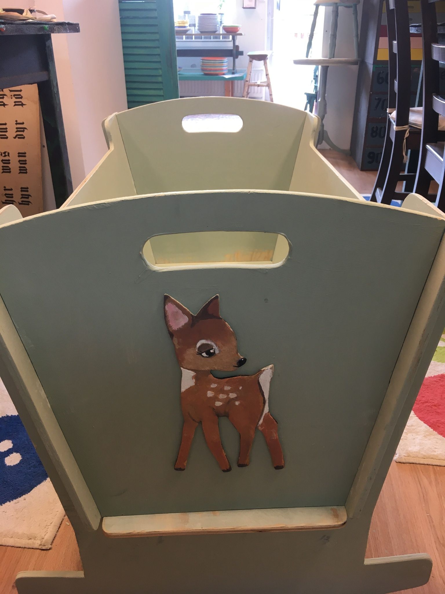 Vagga med Bambimotiv