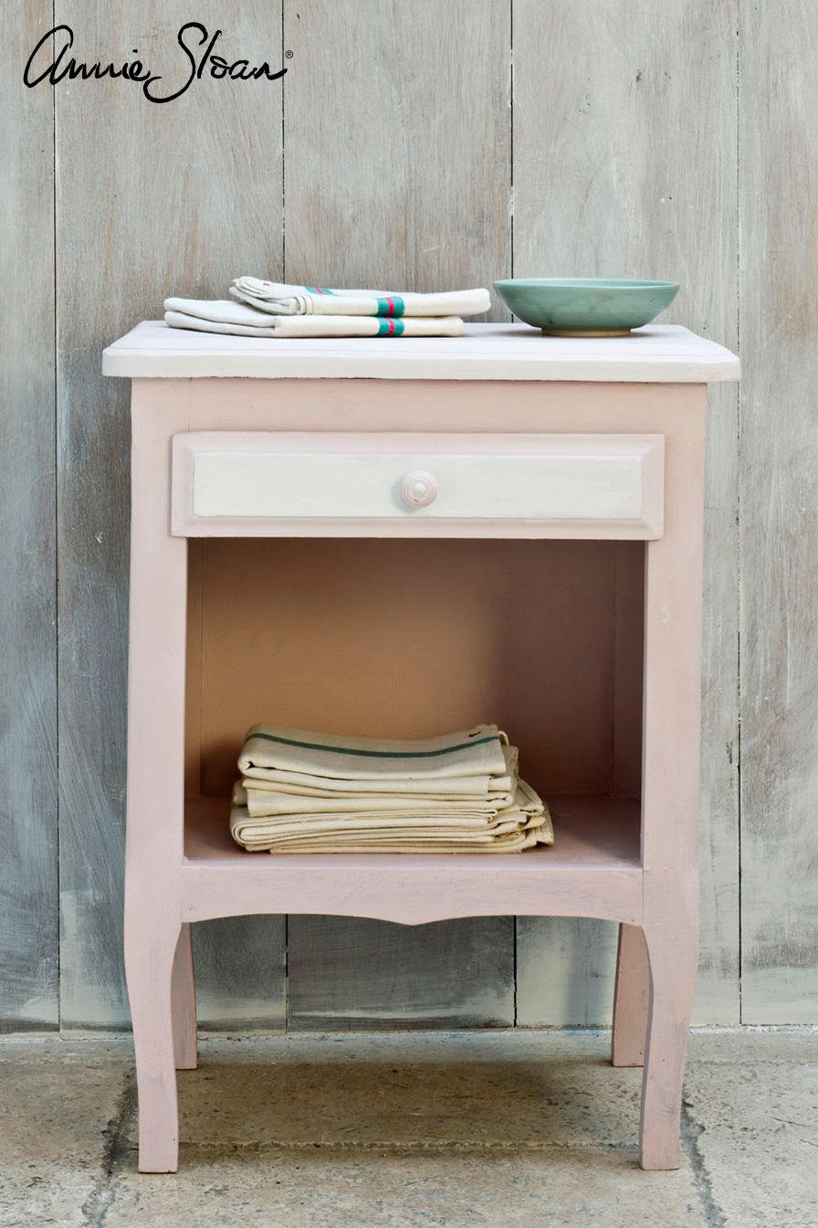 Annie Sloan Chalk paint Antoinette målad byrå Glada ungmöns diversehandel 5