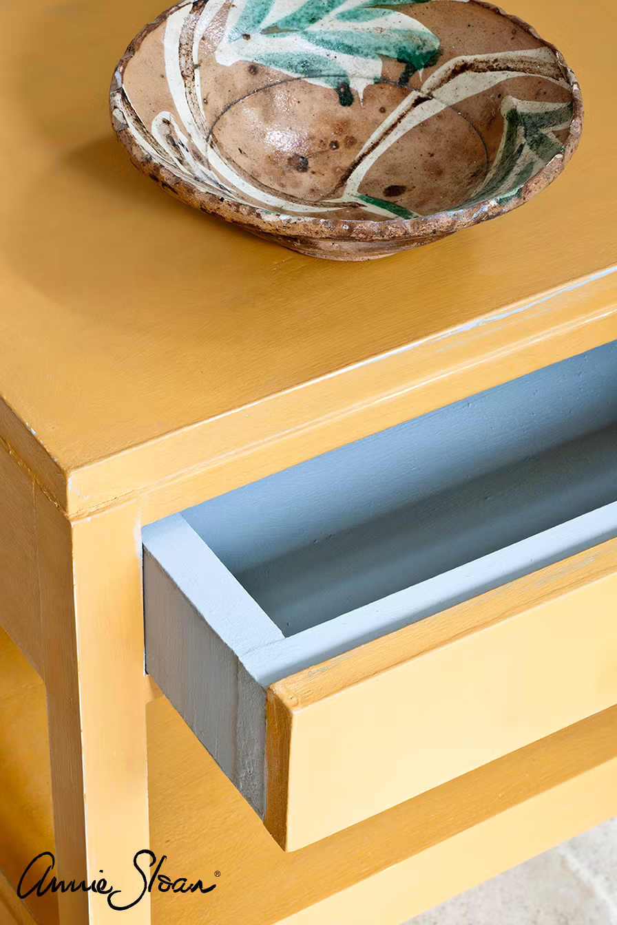 Annie Sloan Chalk paint Arles målad byrå Glada ungmöns diversehandel bild 6