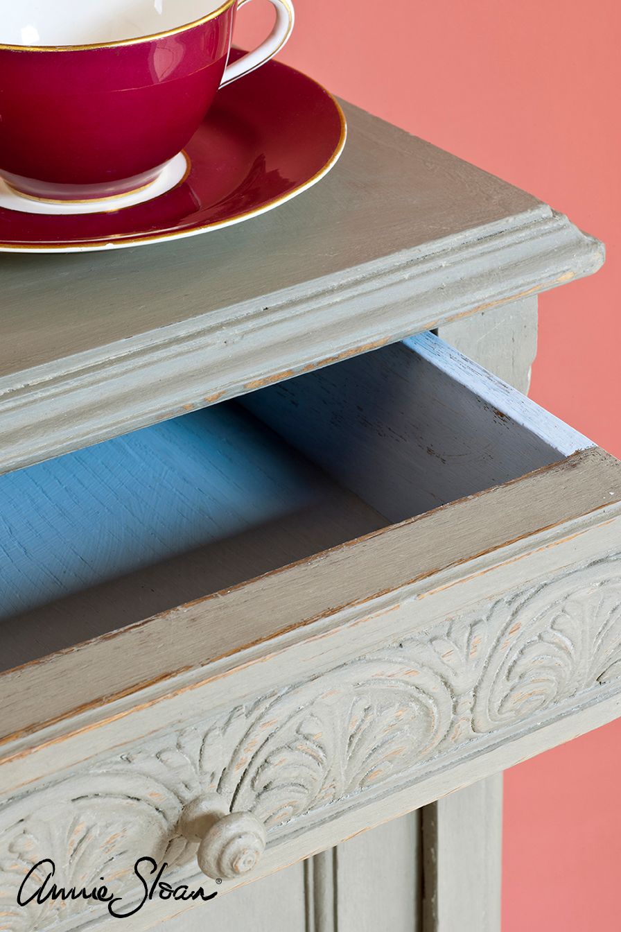 Annie Sloan Chalk paint French Linen målat skåp låda Glada ungmöns diversehandel bild 6