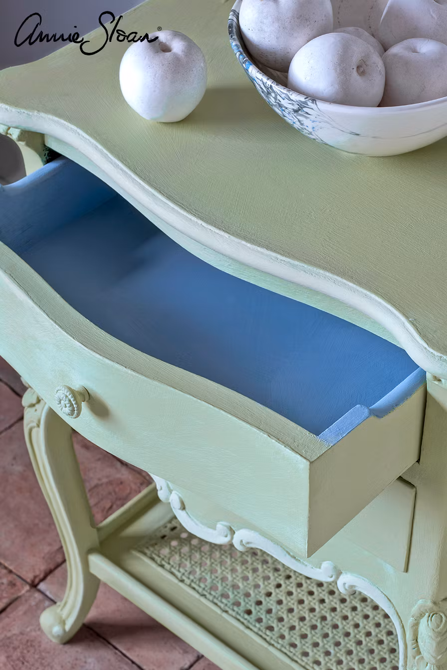 Annie Sloan Chalk paint LemLem målad byrå låda  interiör Glada ungmöns diversehandel bild 4