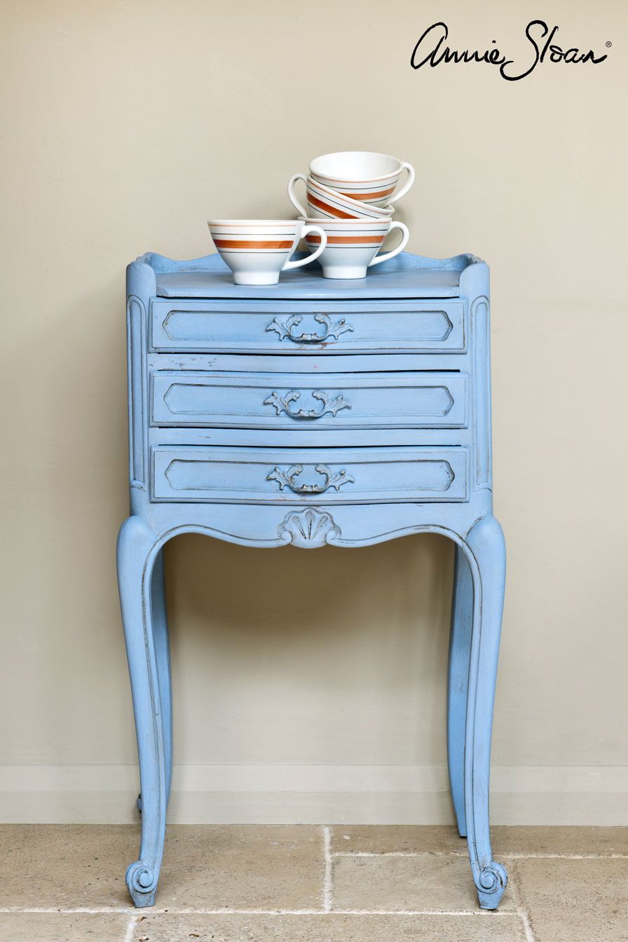 Annie Sloan Chalk paint Louis Blue målad byrå låda Glada ungmöns diversehandel bild 7