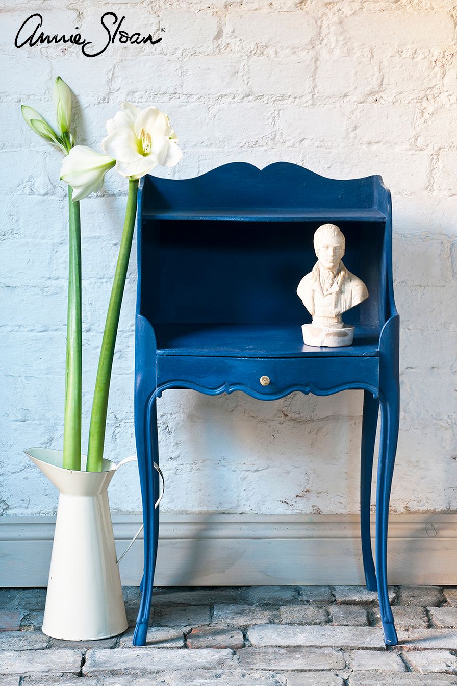 Annie Sloan Chalk paint Napoleonic Blue målad byrå Glada ungmöns diversehandel bild 6