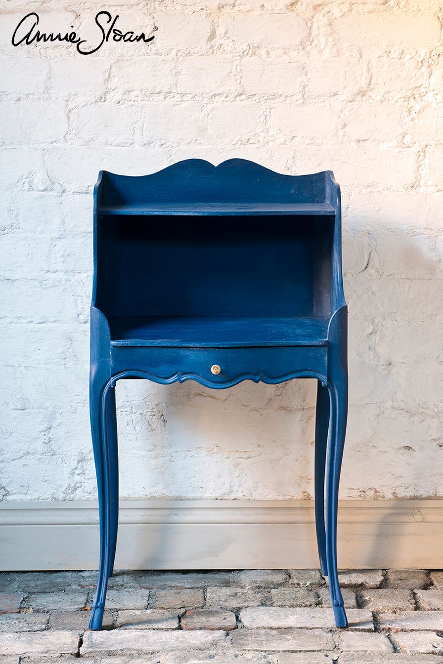 Annie Sloan Chalk paint Napoleonic Blue målad byrå Glada ungmöns diversehandel bild 5