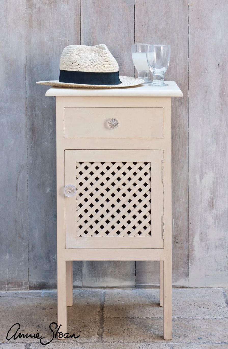 Annie Sloan Chalk paint Old Ochre målad byrå skåp Glada ungmöns diversehandel bild 5