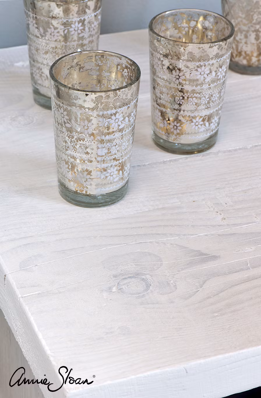 Annie Sloan Chalk paint Pure målat skåp bordsskiva Glada ungmöns diversehandel bild 6