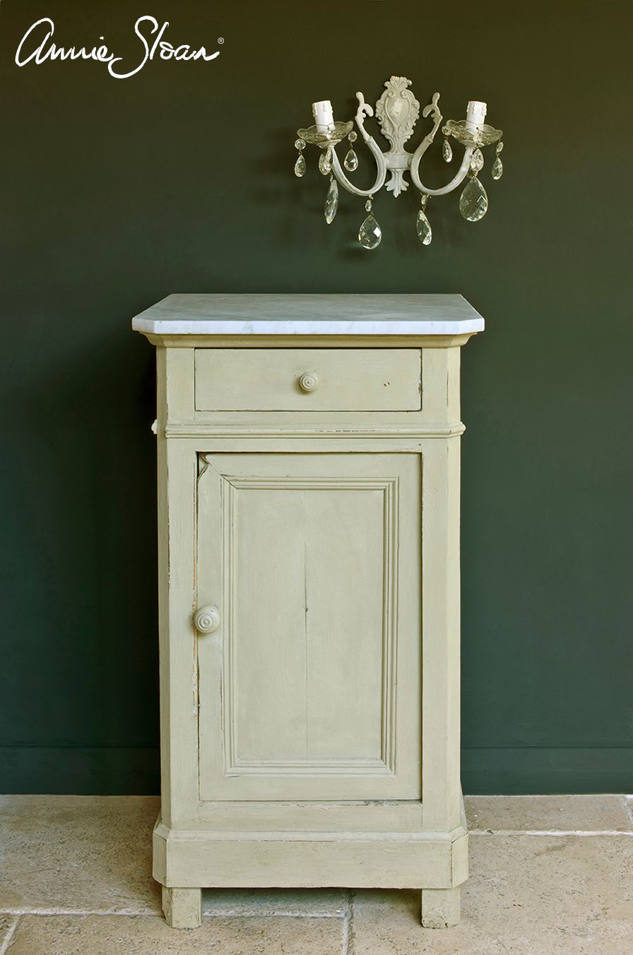 Annie Sloan Chalk paint Versailles målad byrå möbel interiör Glada ungmöns diversehandel bild 5