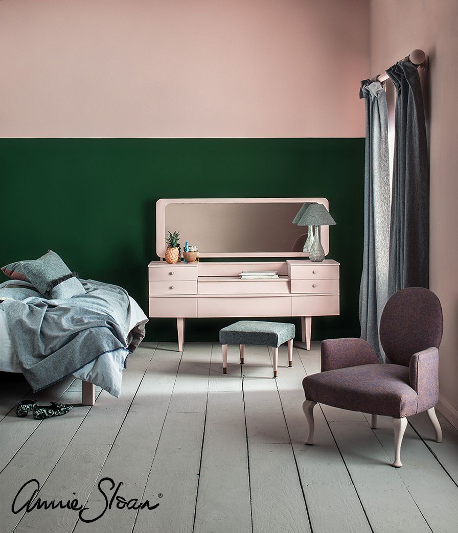 Annie Sloan Chalk paint Antoinette målad vägg Glada ungmöns diversehandel bild 9