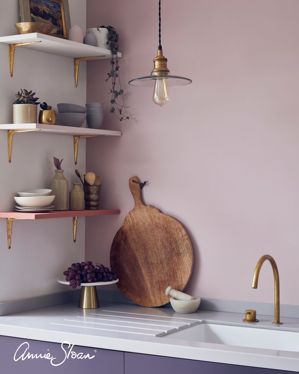 Annie Sloan Chalk paint Antoinette målad vägg kök Glada ungmöns diversehandel bild 13