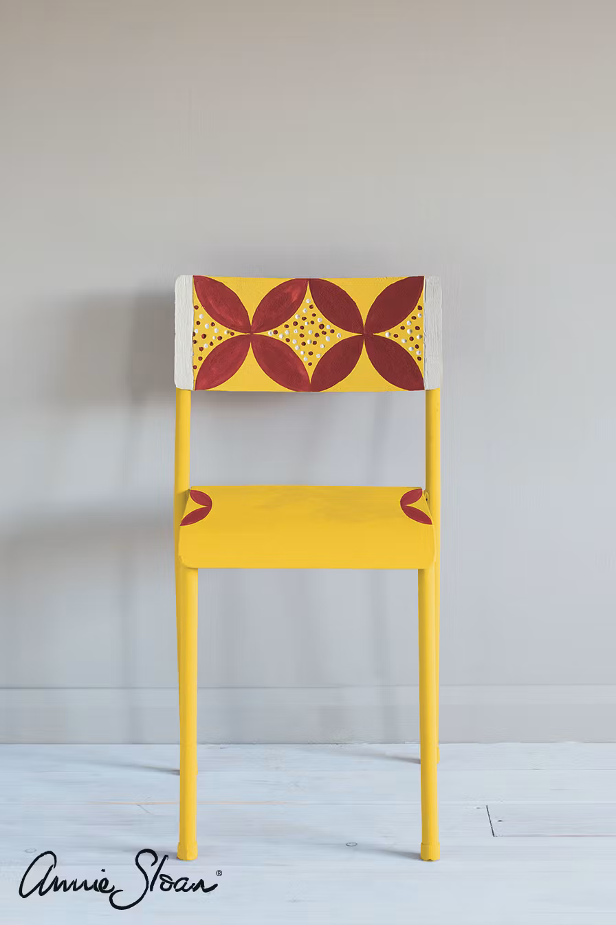 Annie Sloan Chalk paint Tilton målad byrå möbel interiör schablon stencil Glada ungmöns diversehandel bild 8