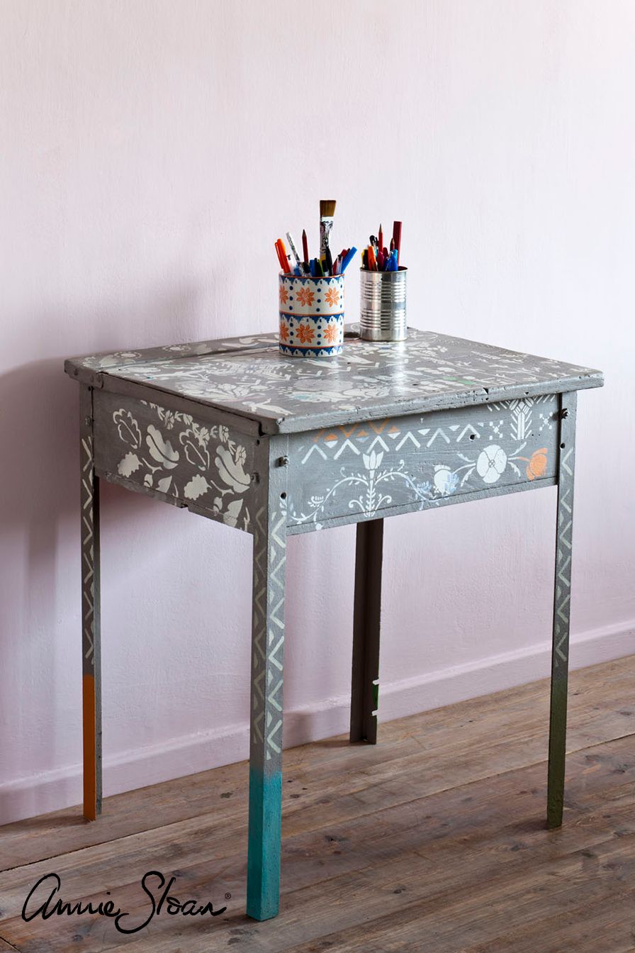 Annie Sloan Chalk paint French Linen målat bord schablon stencil Glada ungmöns diversehandel bild 18