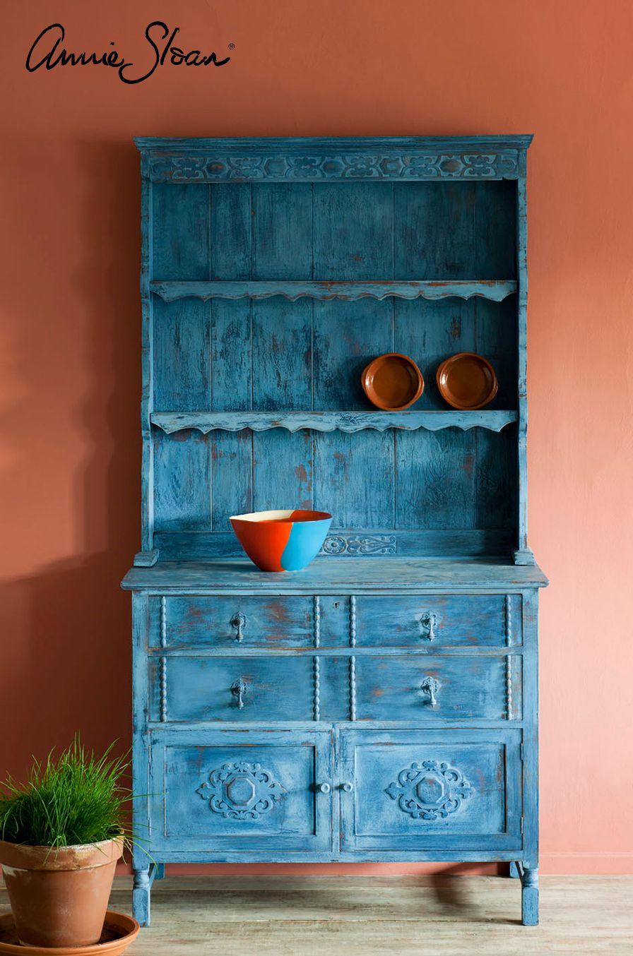 Annie Sloan Chalk paint Greek Blue målad vägg interiör Glada ungmöns diversehandel bild 14