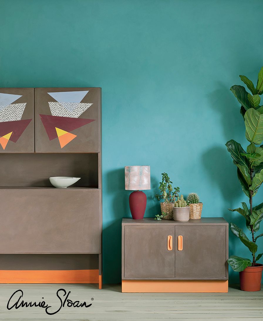 Annie Sloan Chalk paint Honfleur målat skåp interiör Glada ungmöns diversehandel bild 7