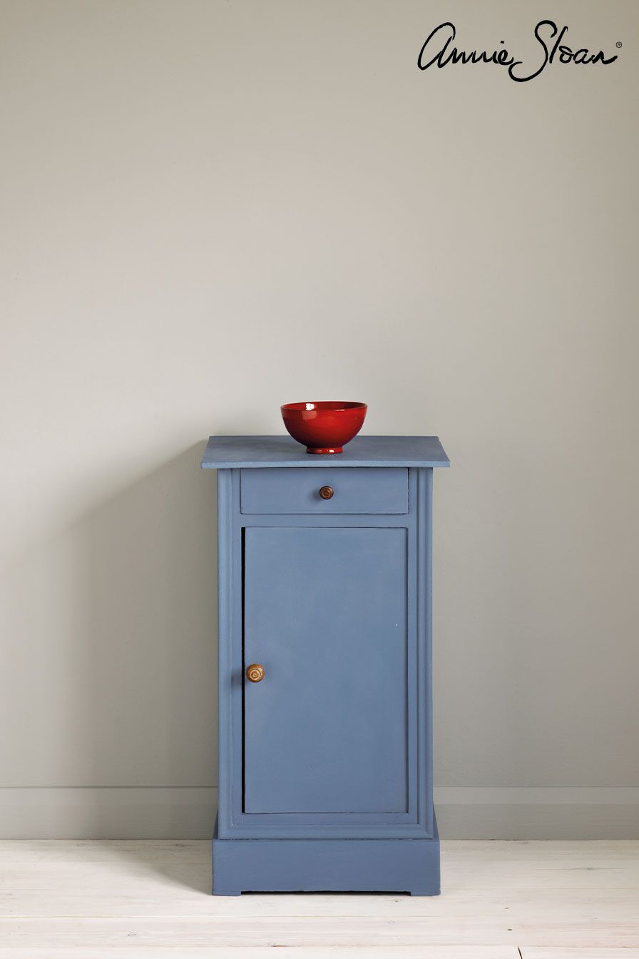 Annie Sloan Chalk paint Greek Blue målad byrå interiör Glada ungmöns diversehandel bild 15