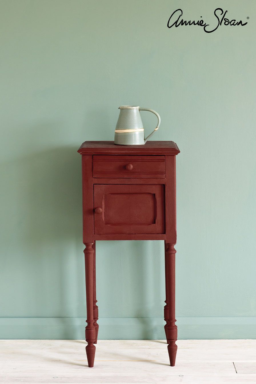 Annie Sloan Chalk paint Primer Red målad byrå Glada ungmöns diversehandel bild 7