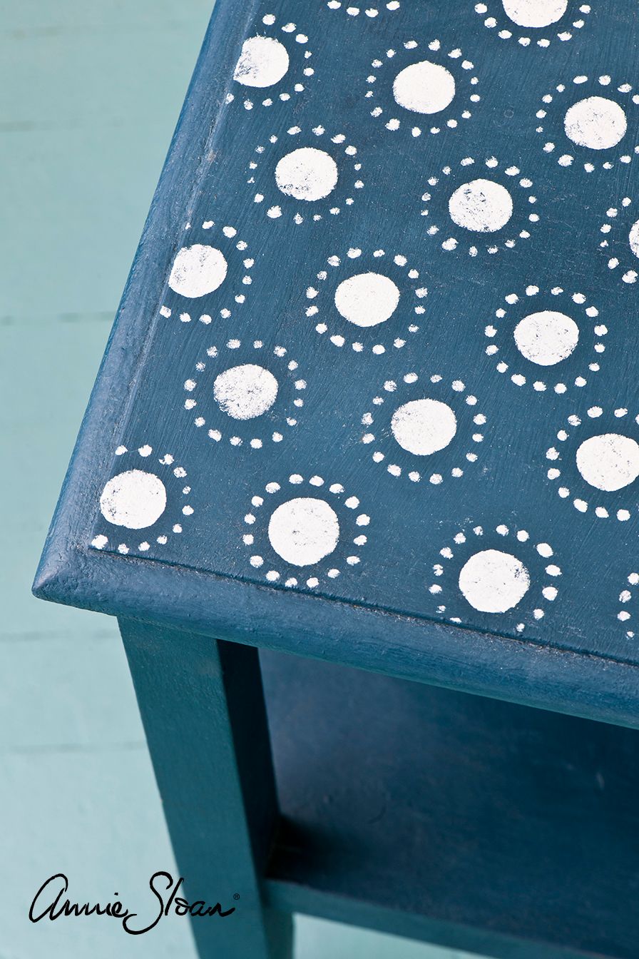 Annie Sloan Chalk paint Napoleonic Blue målad byrå skåp Glada ungmöns diversehandel bild 19