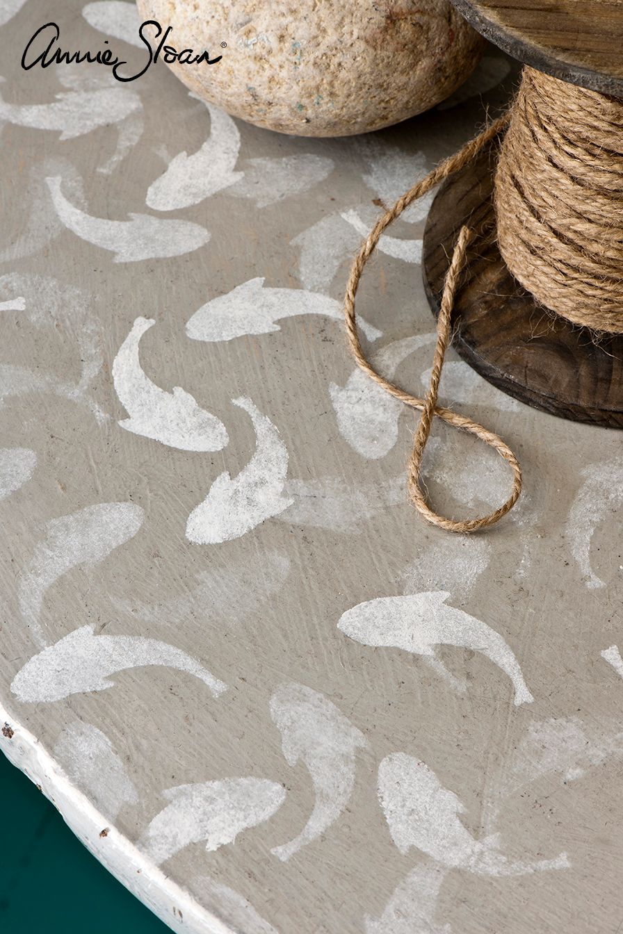 Annie Sloan Chalk paint Country Grey målat bord skiva Glada ungmöns diversehandel bild 11