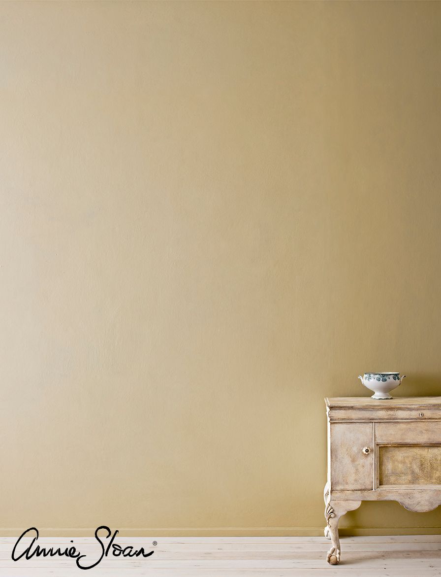 Annie Sloan Chalk paint Versailles målad vägg byrå möbel interiör Glada ungmöns diversehandel bild 8