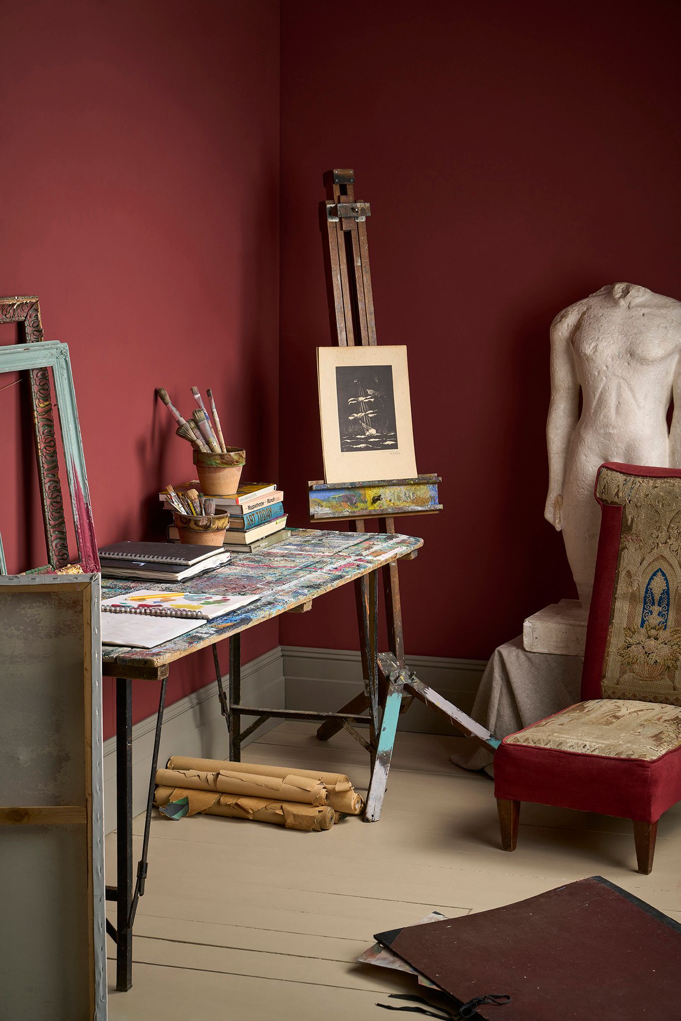Annie Sloan Wall Paint Primer Red, Väggfärg, Mörkt brunröd, Terrakotta, Glada Ungmön