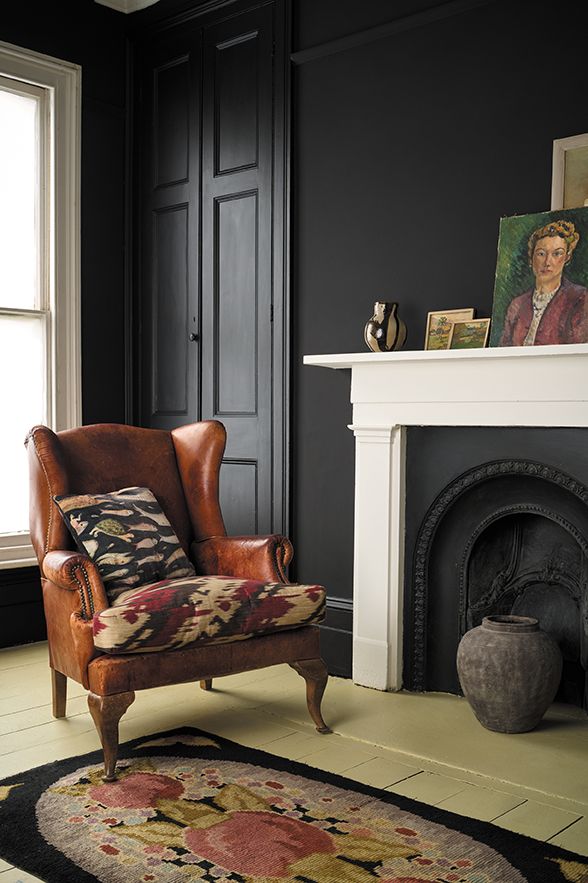 Annie Sloan Wall Paint Athenian Black väggfärg interiör svart kolsvart glada ungmöns diversehandel 3