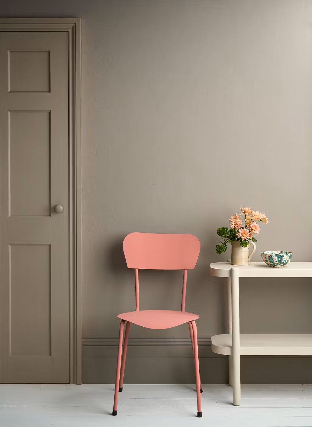 Annie Sloan Satin Paint  French Linen 750ml grå brun interiör Tålig glada ungmöns diversehandel