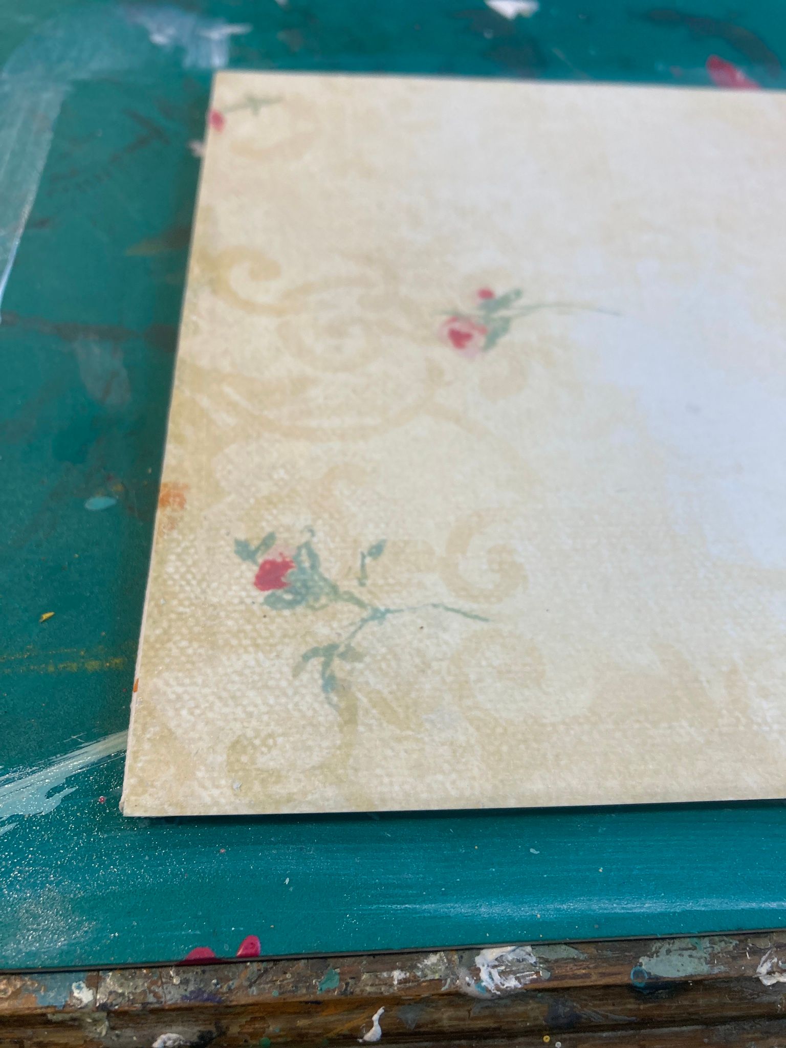 Målarplatta med ram 21x21 cm decoupage glada ungmön