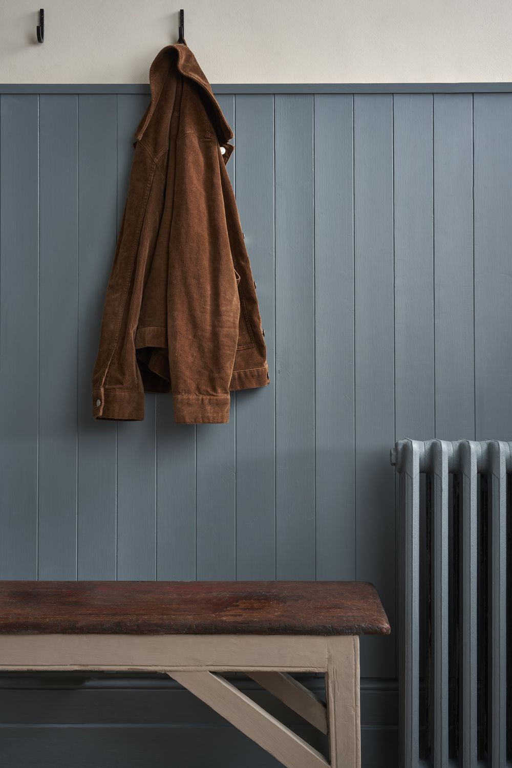 Annie Sloan Wall Paint Cambrian Blue väggfärg interiör gråblå glada ungmöns diversehandel 1