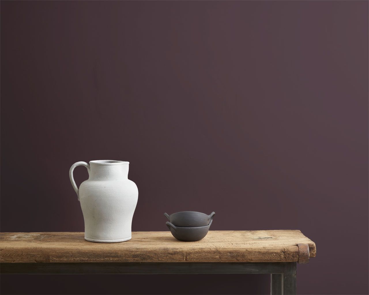 Annie Sloan Wall Paint Tyrian Plum Väggfärg, plommonlila, Glada Ungmön