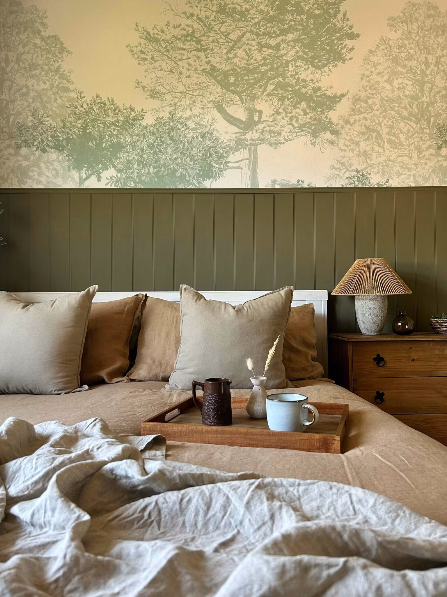 Annie Sloan Wall Paint Olive, Väggfärg, Ljust Mossgrön, Bladgrön, Glada Ungmön