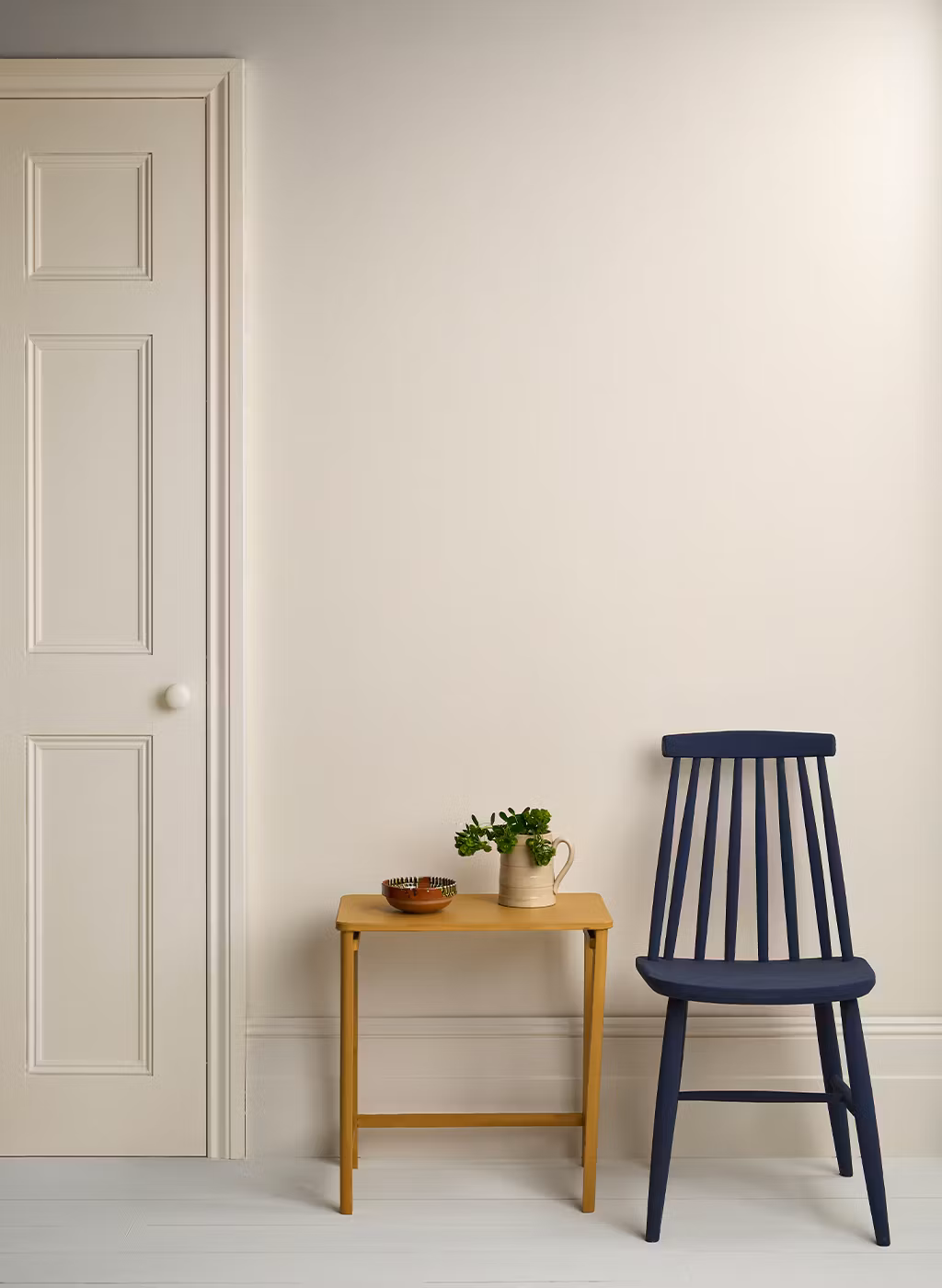 Annie Sloan Wall Paint  Original, Väggfärg, Varm vit,  Glada Ungmön
