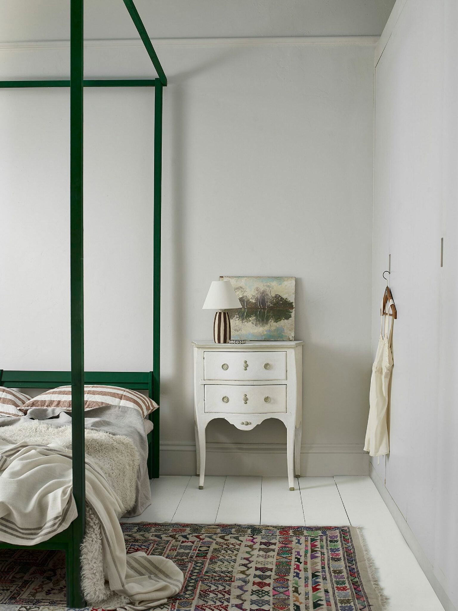 Annie Sloan Wall Paint  Pompadour interiör väggfärg svagt rosa glada ungmöns diversehandel 1