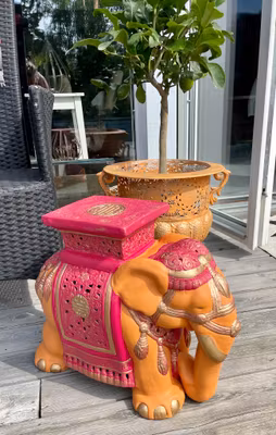 Elefant i porslin