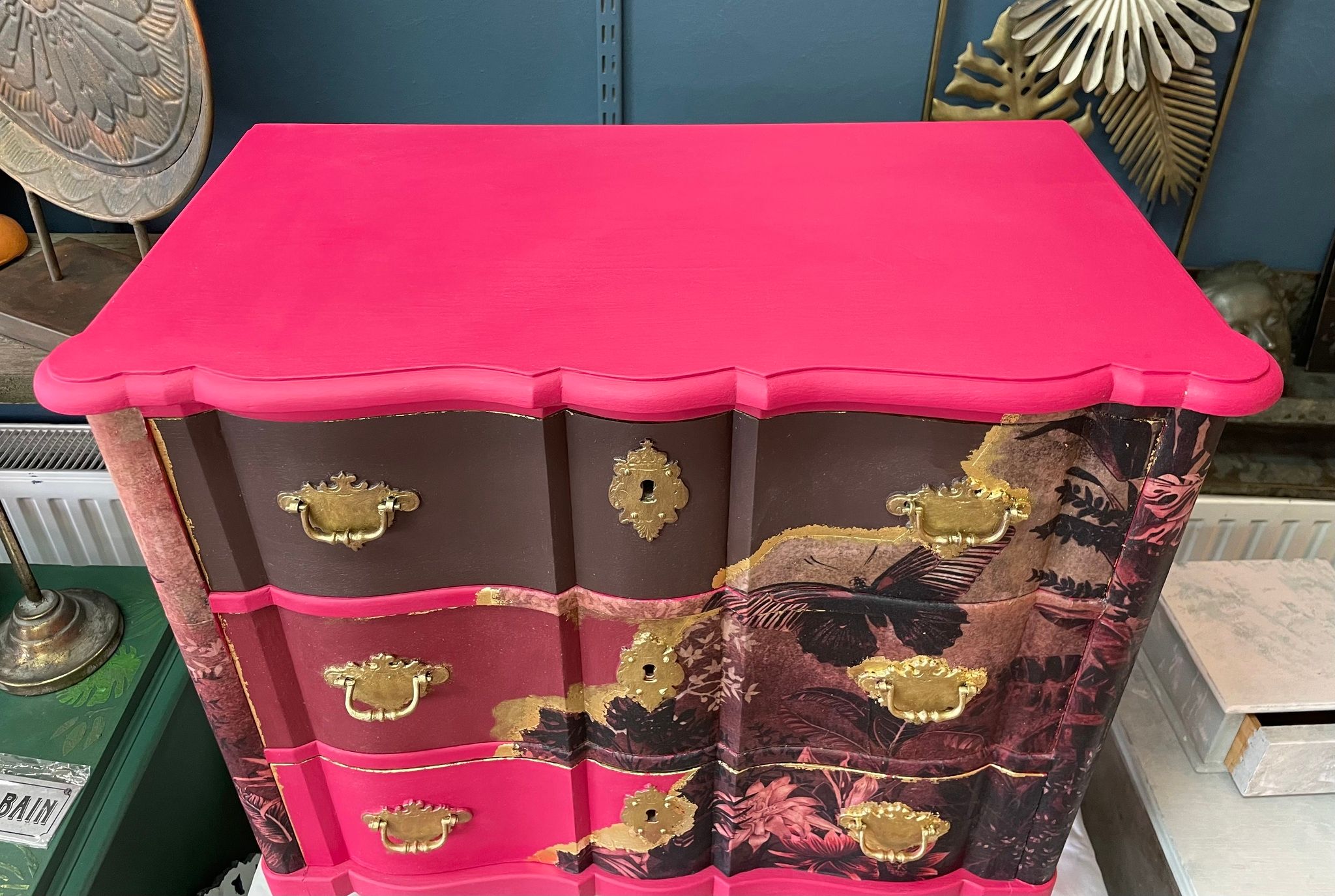 Unik möbel, Byrå, Rosa och guld, Decoupage, Rosa byrå,