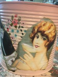 Decoupage på en stor burk