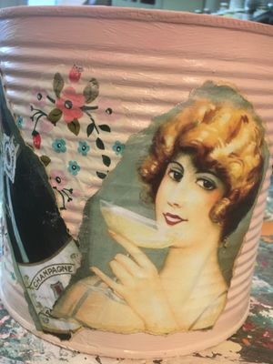 Decoupage på en stor burk
