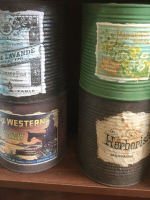 Decoupage på en stor burk