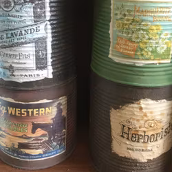 Decoupage på en stor burk