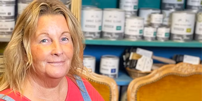 Glada Ungmön & Från Gammalt till Annat AB