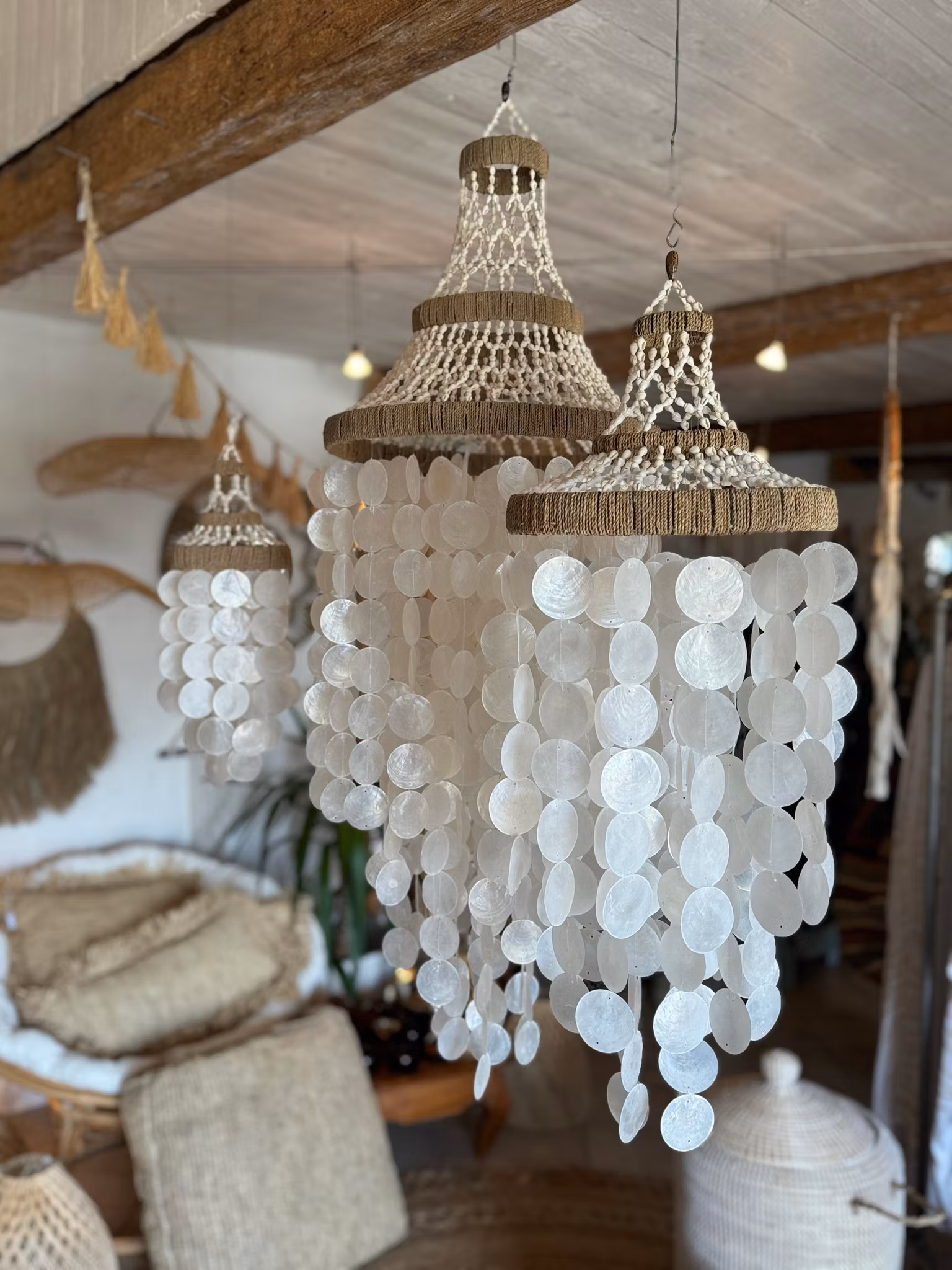 Snäcklampa Capiz från Bali 15/50cm