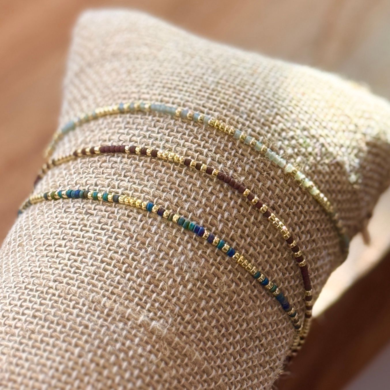Armband guld/burgundy