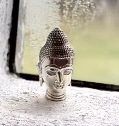 Buddha staty i brons