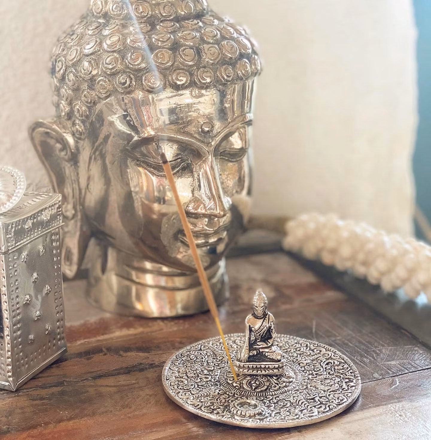 Rökelsehållare silver fat med Buddha