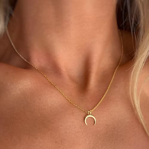 Halsband guldpläterad "halvmåne" i silver 925