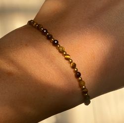 Armband med tigeröga