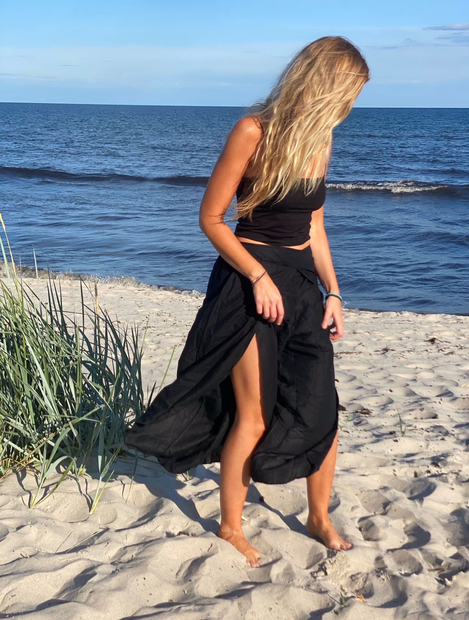 Vida byxor med slits svart