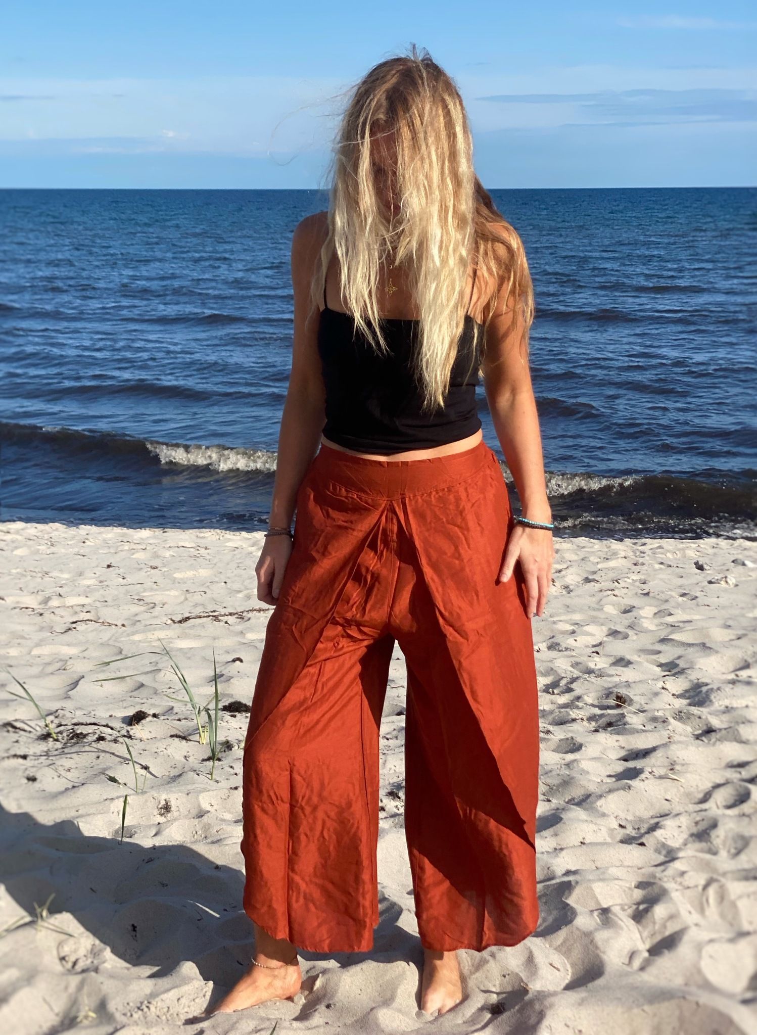 Vida byxor med slits terracotta