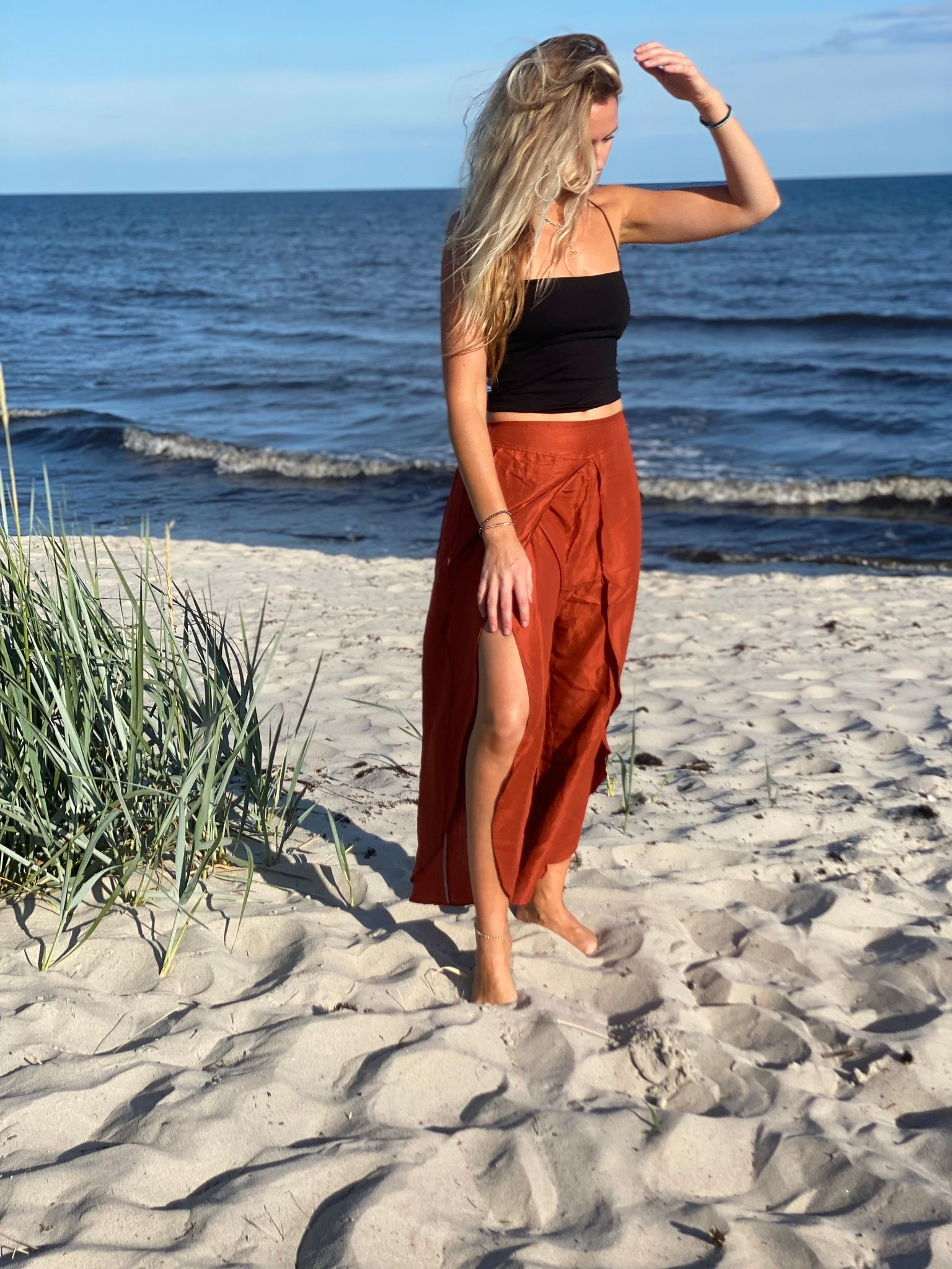 Vida byxor med slits terracotta