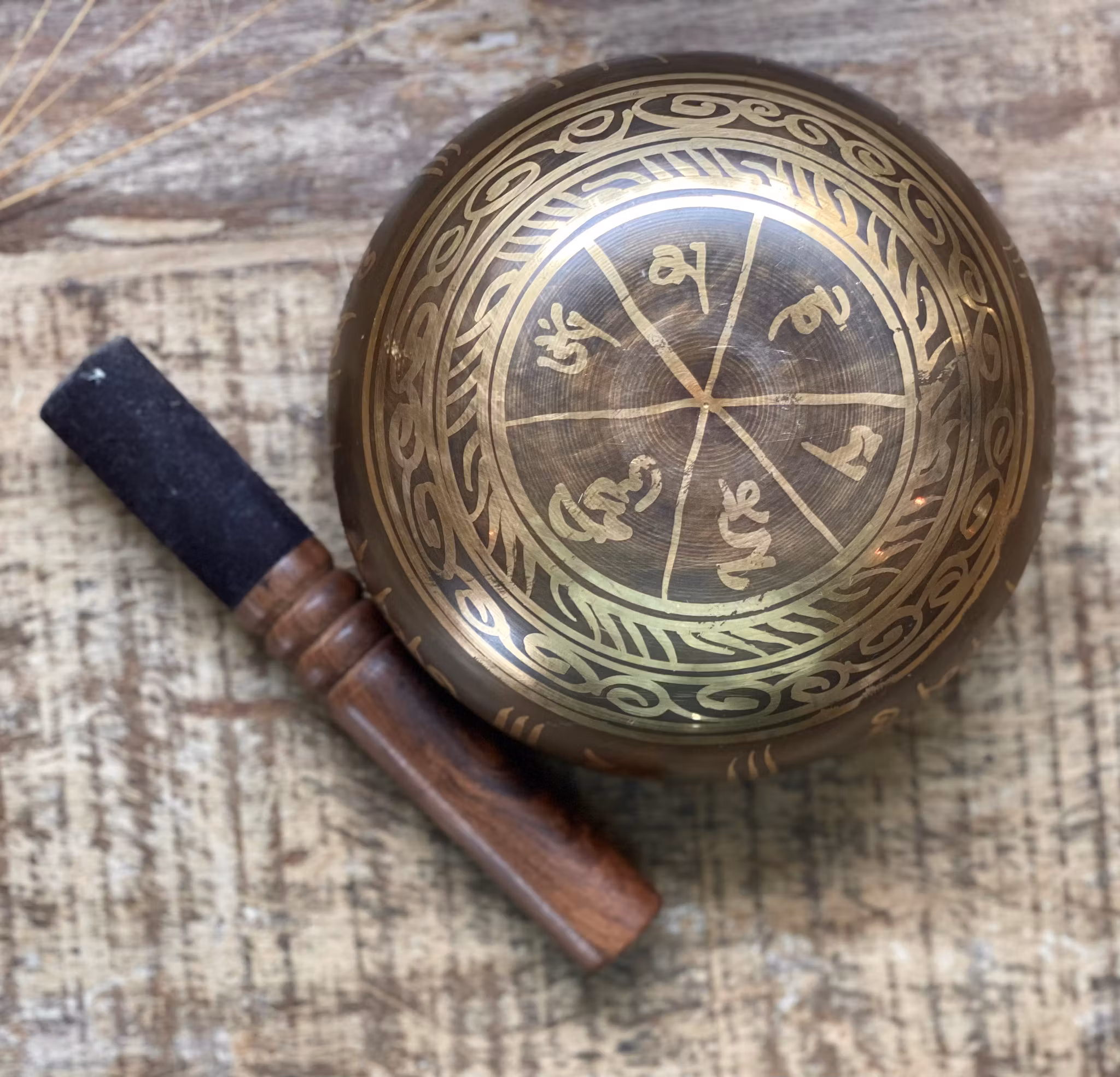 L sjungande skål med dubbel Vajra