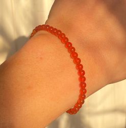 Armband karneol 4mm pärlor
