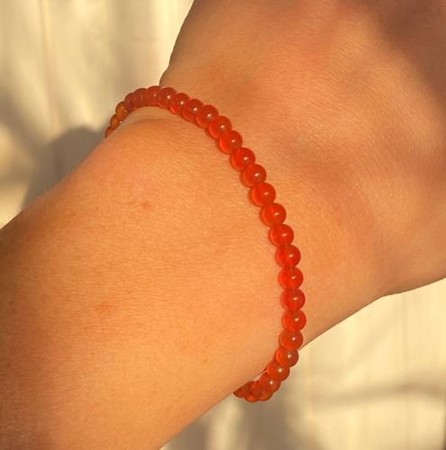 Armband karneol 4mm pärlor